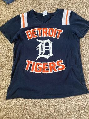 Detroit Tigers Navy Short-Sleeve V-Neck Tee